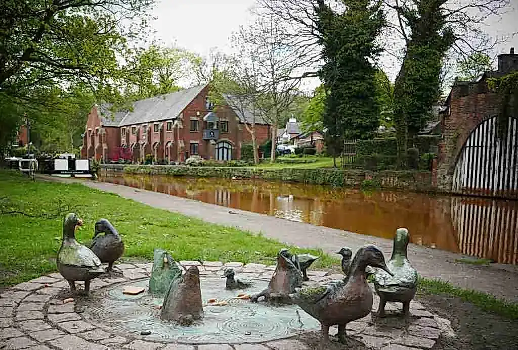 worsley roofers